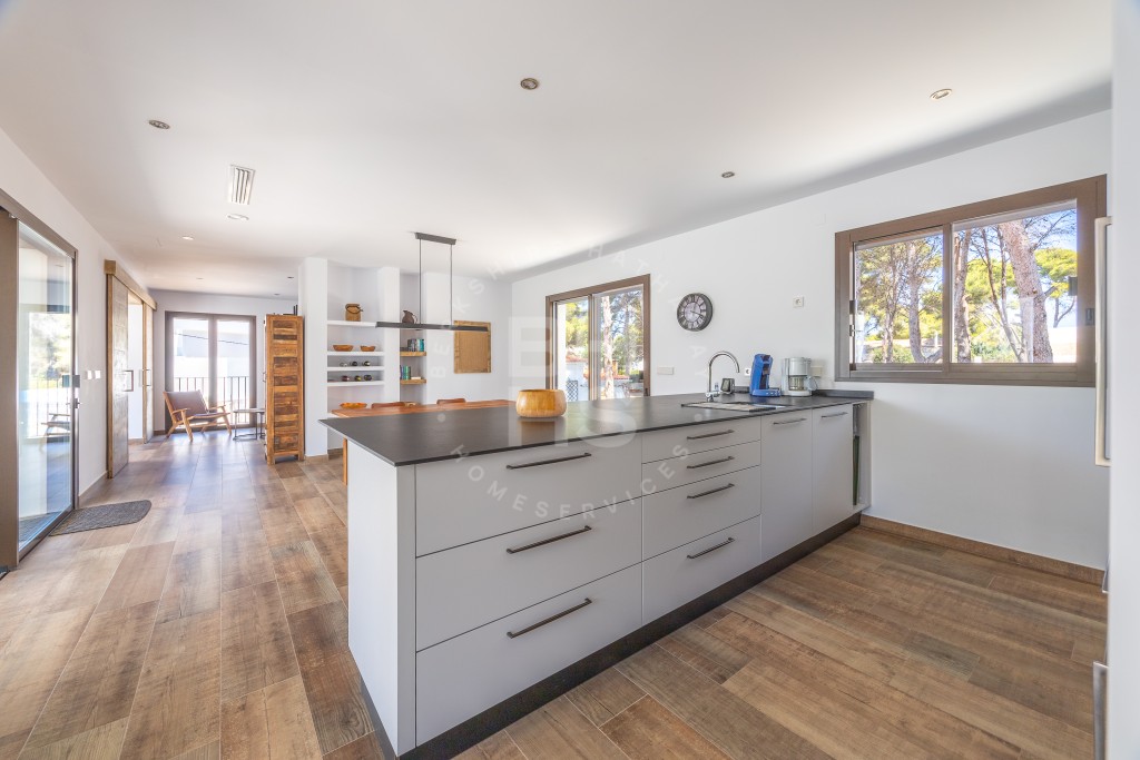 xlarge_CBNAAP862_16397_V0_4413