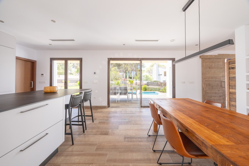 xlarge_CBNAAP862_16399_V0_4037