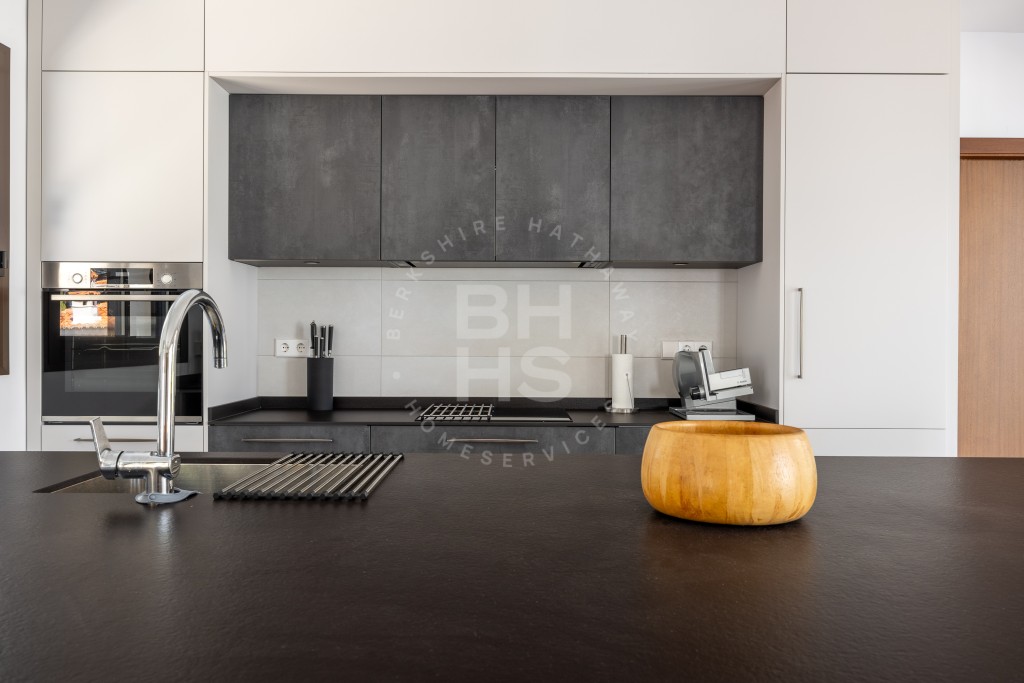 xlarge_CBNAAP862_16400_V0_24AC