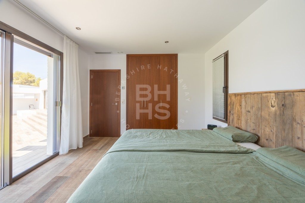 xlarge_CBNAAP862_16424_V0_D06C