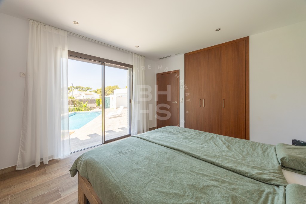 xlarge_CBNAAP862_16425_V0_32E5