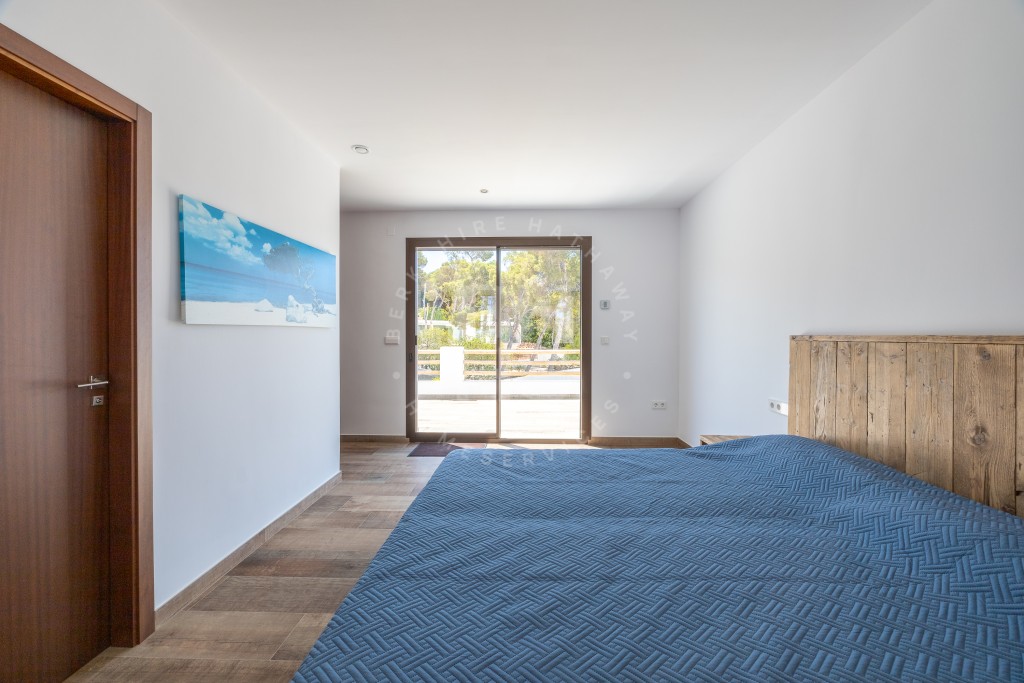 xlarge_CBNAAP862_16430_V0_8B64