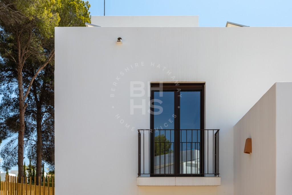 xlarge_CBNAAP862_16441_V0_7C75