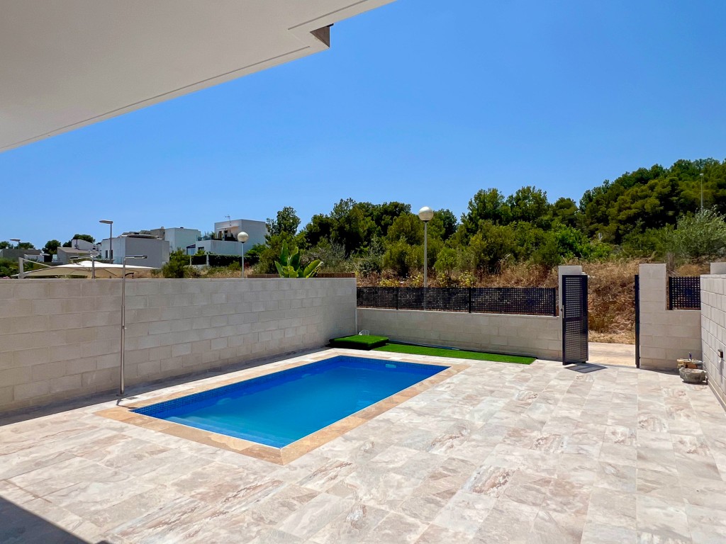 xlarge_CBNAAP1410_49364_V0_8261