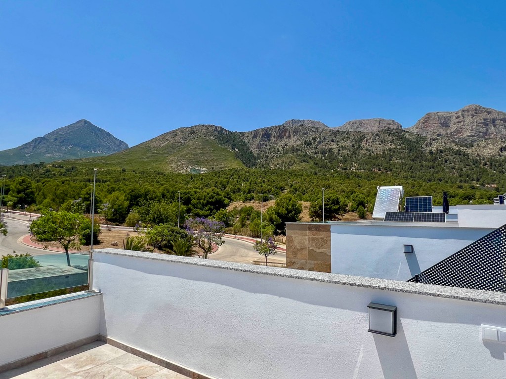 xlarge_CBNAAP1410_49387_V0_EB56