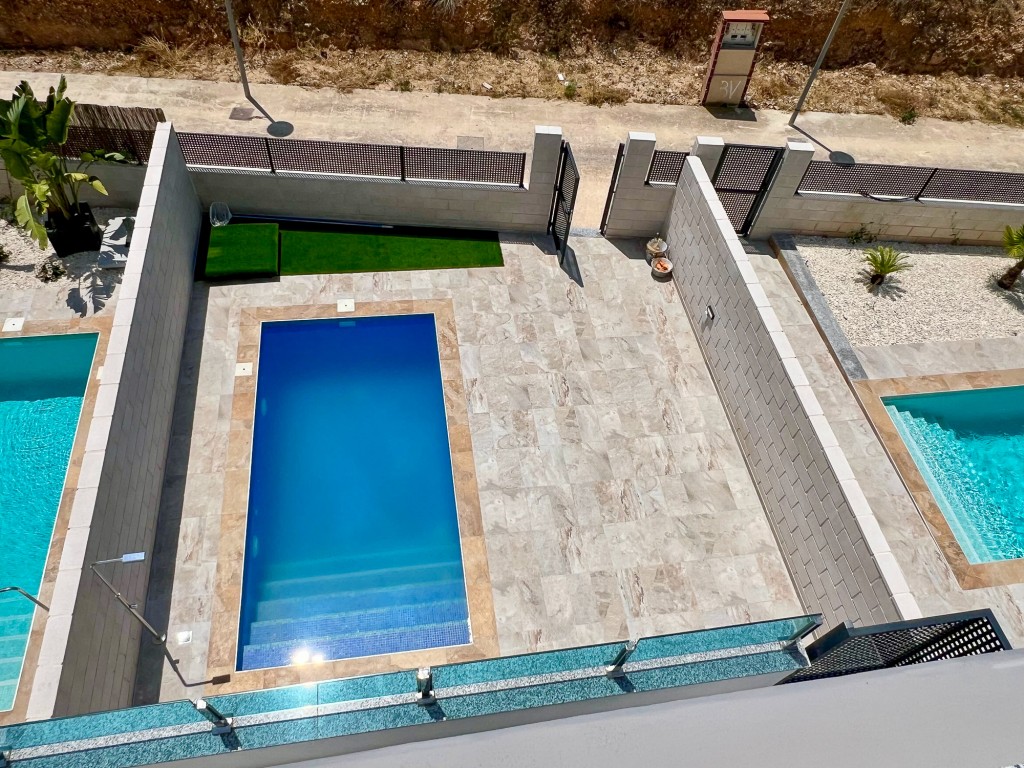 xlarge_CBNAAP1410_49389_V0_EE37