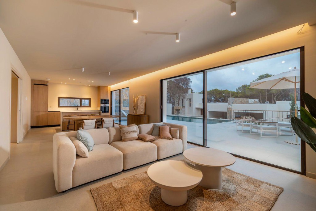 xlarge_CBNAAP1509_46964_V0_D5BD