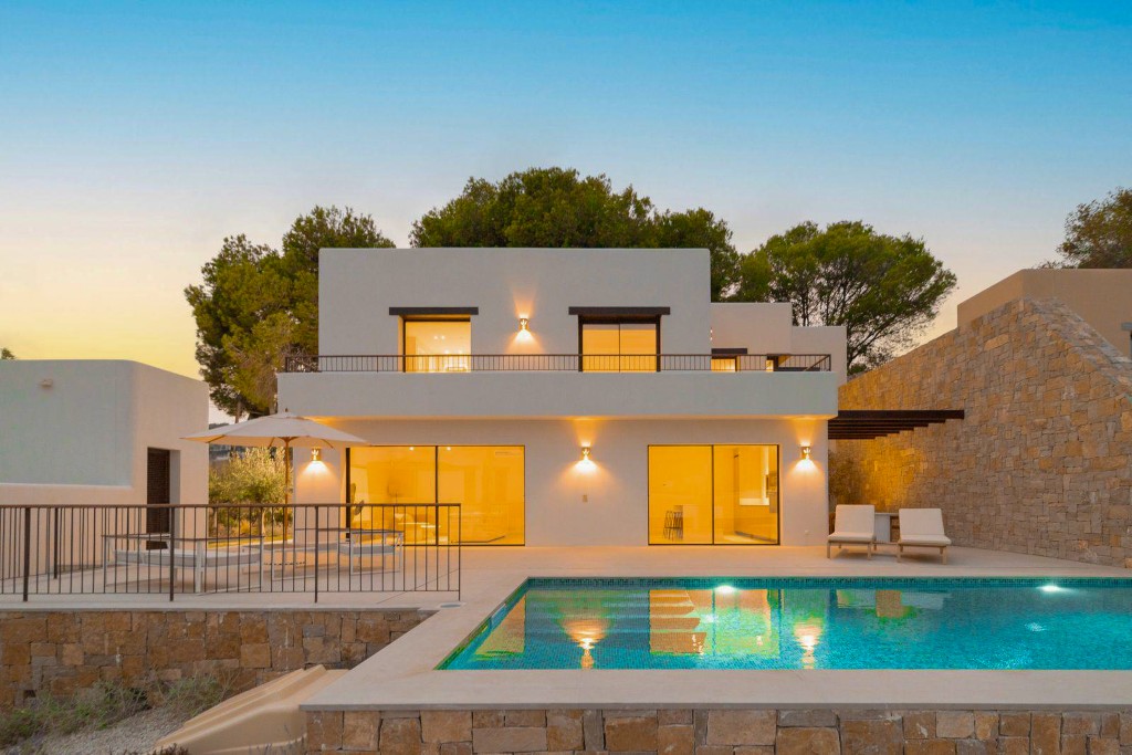 xlarge_CBNAAP1509_46965_V0_FCC3