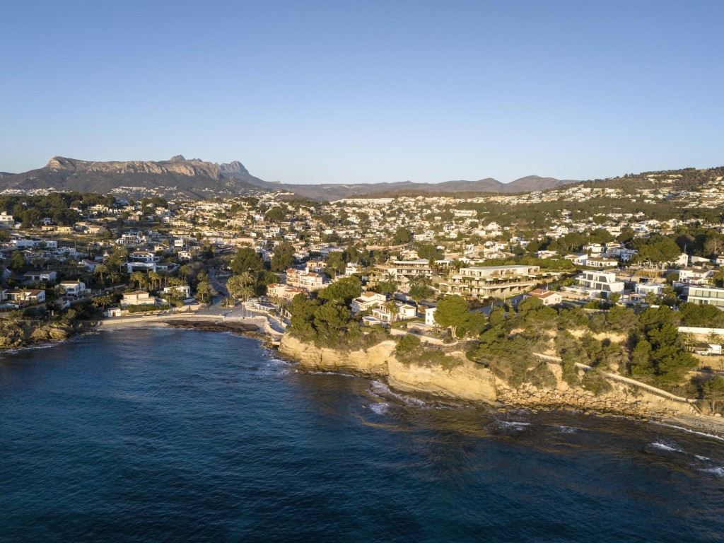 xlarge_CBNAAP1605_41928_V0_FF68