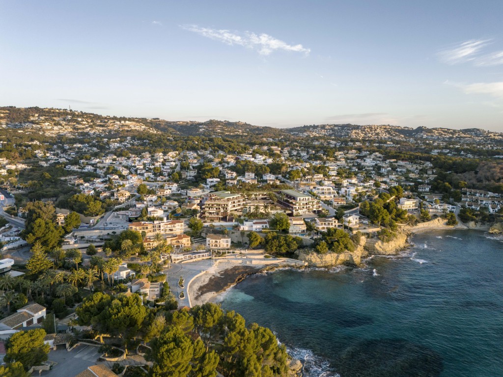 xlarge_CBNAAP1605_41931_V0_3884