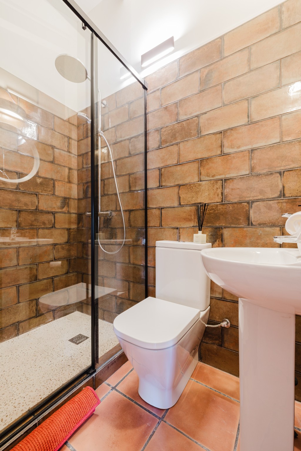 xlarge_CBNAAP1614_41090_V0_6020