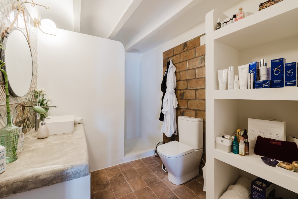 xlarge_CBNAAP1614_41105_V0_D569