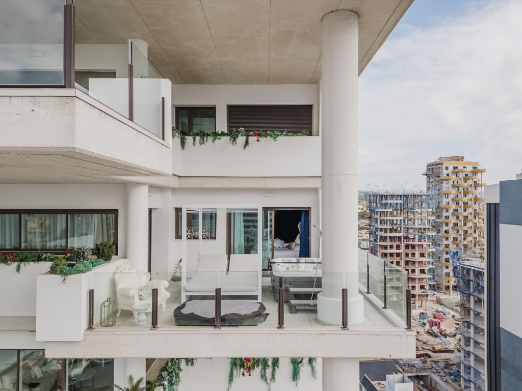 xlarge_CBNAAP1718_47336_V0_5CAD