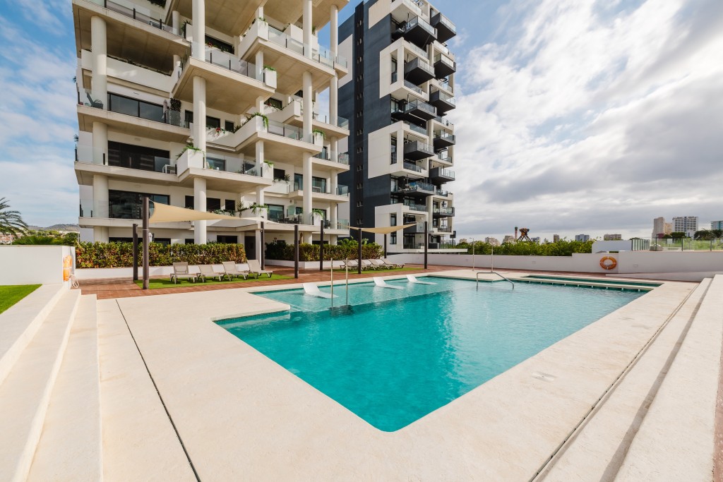 Apartamento de lujo de 2 dormitorios en Silver Tower