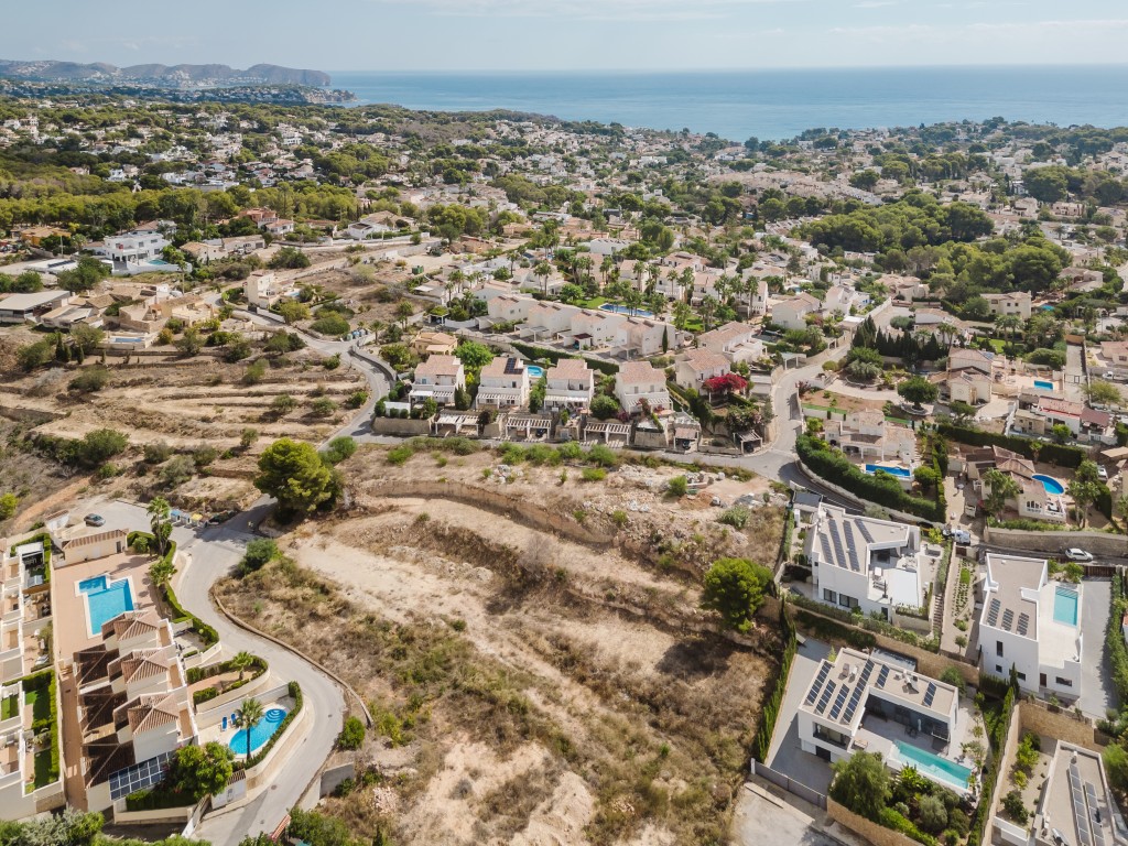 xlarge_CBNAAP1747_46828_V0_FBCE