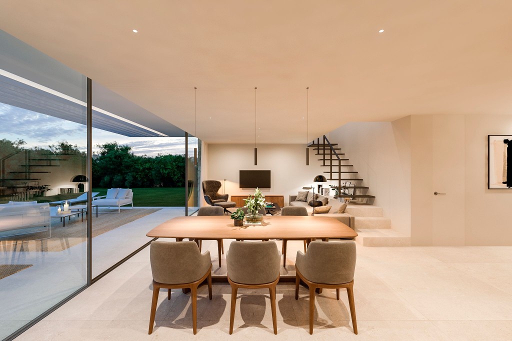 xlarge_CBNAAP1751_46296_V0_0811