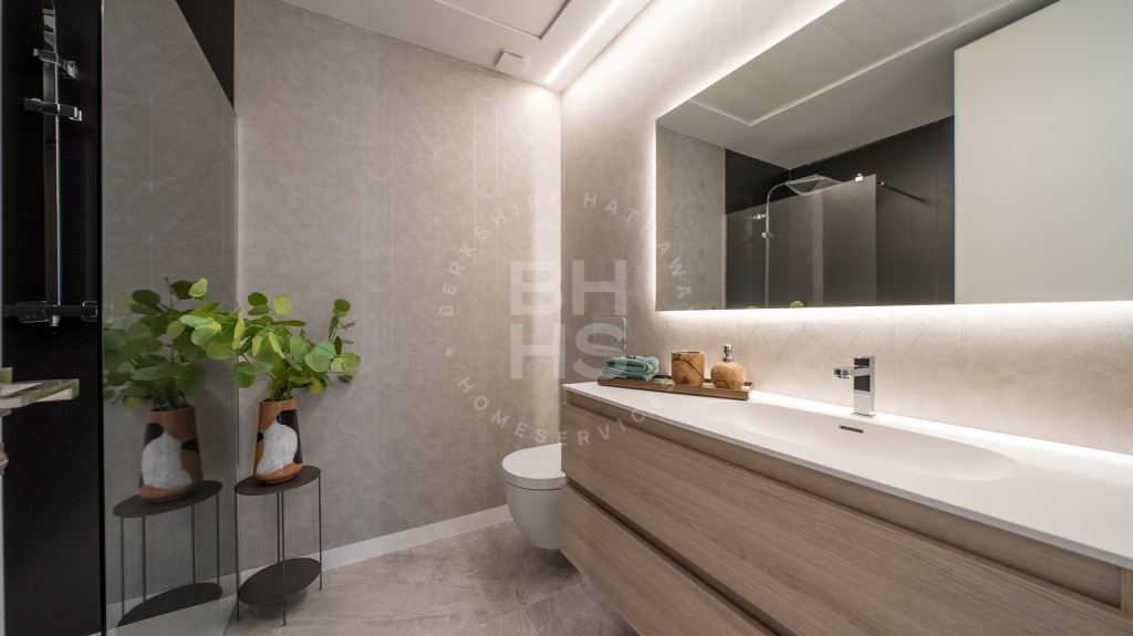 xlarge_CBNAAP1783_47521_V0_4F46