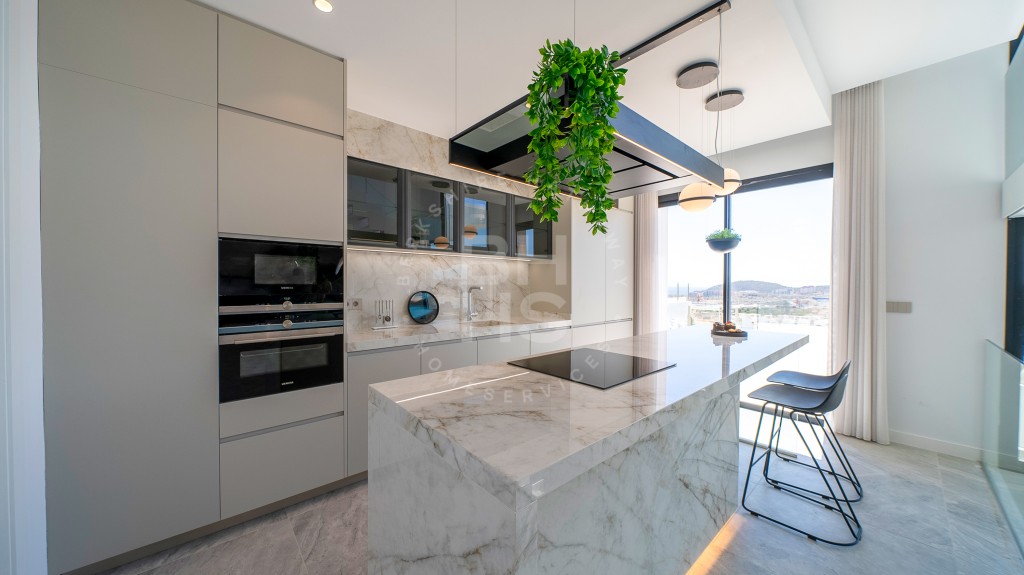 xlarge_CBNAAP1783_47526_V0_425B