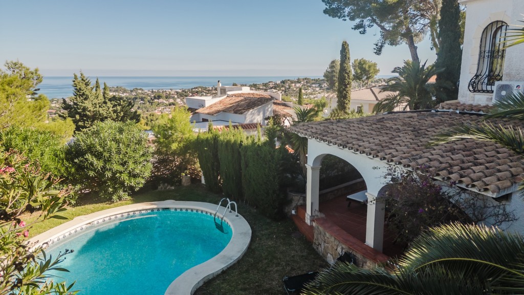 xlarge_CBNAAP1793_49742_V0_C126