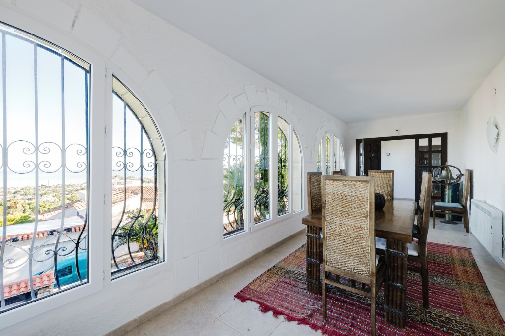 xlarge_CBNAAP1793_49745_V0_FCC9