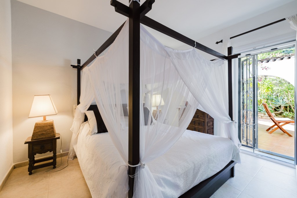 xlarge_CBNAAP1793_49746_V0_D9D4