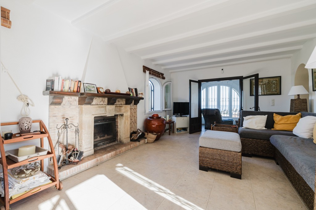 xlarge_CBNAAP1793_49755_V0_9F71