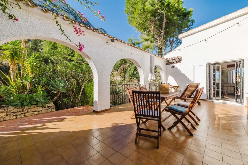 xlarge_CBNAAP1793_49760_V0_CB00