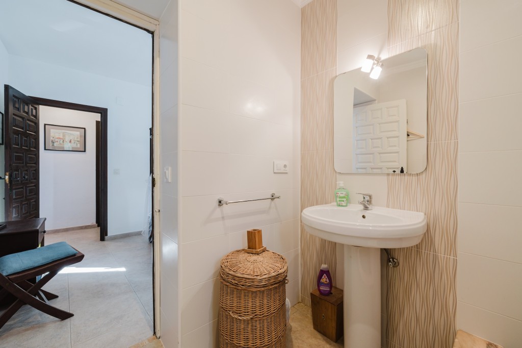 xlarge_CBNAAP1793_49770_V0_392C