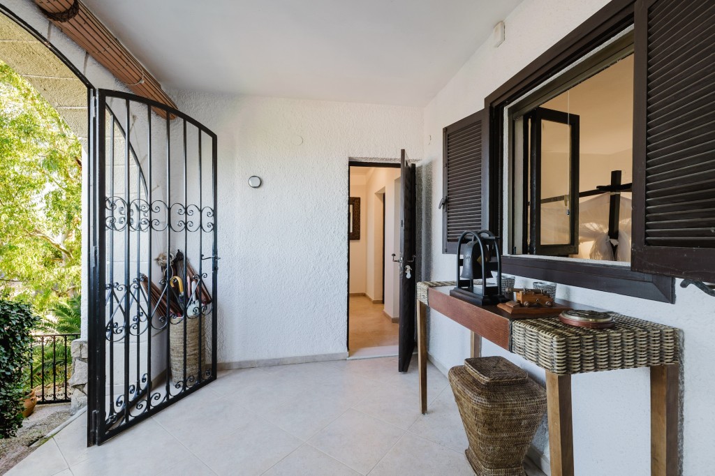 xlarge_CBNAAP1793_49775_V0_93DB