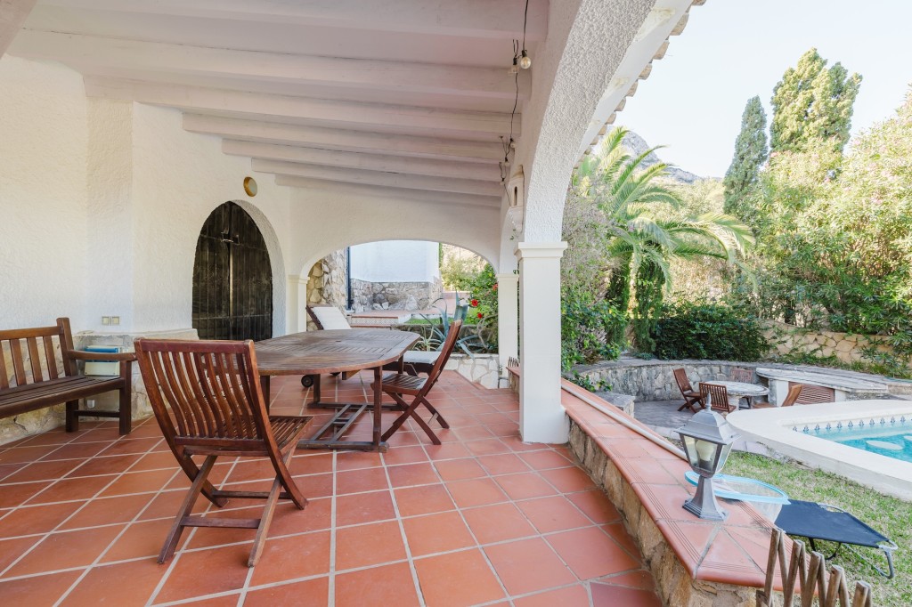 xlarge_CBNAAP1793_49777_V0_56BB