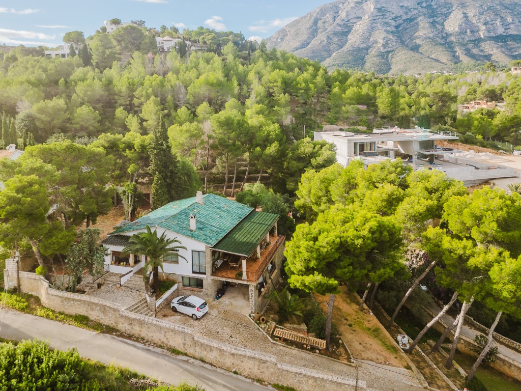 Moderna Villa en Denia con Vistas al Mar