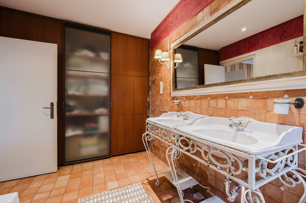 xlarge_CBNAAP1794_49188_V0_4377