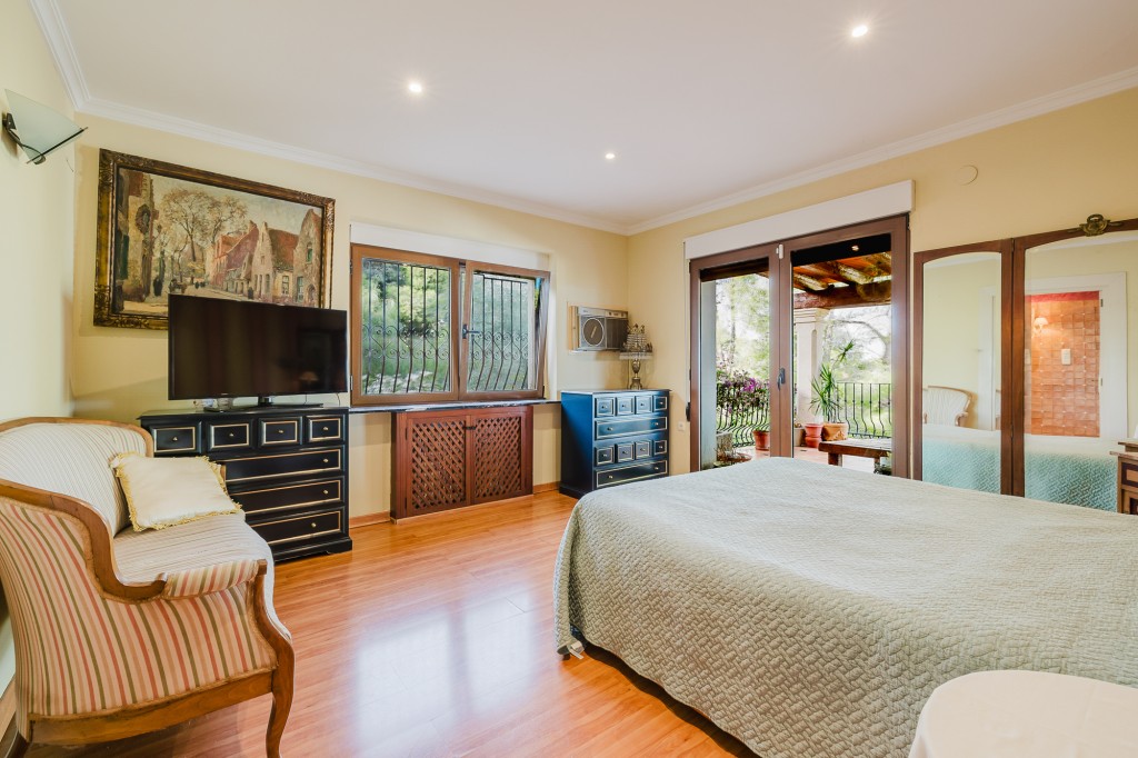 xlarge_CBNAAP1794_49189_V0_2272