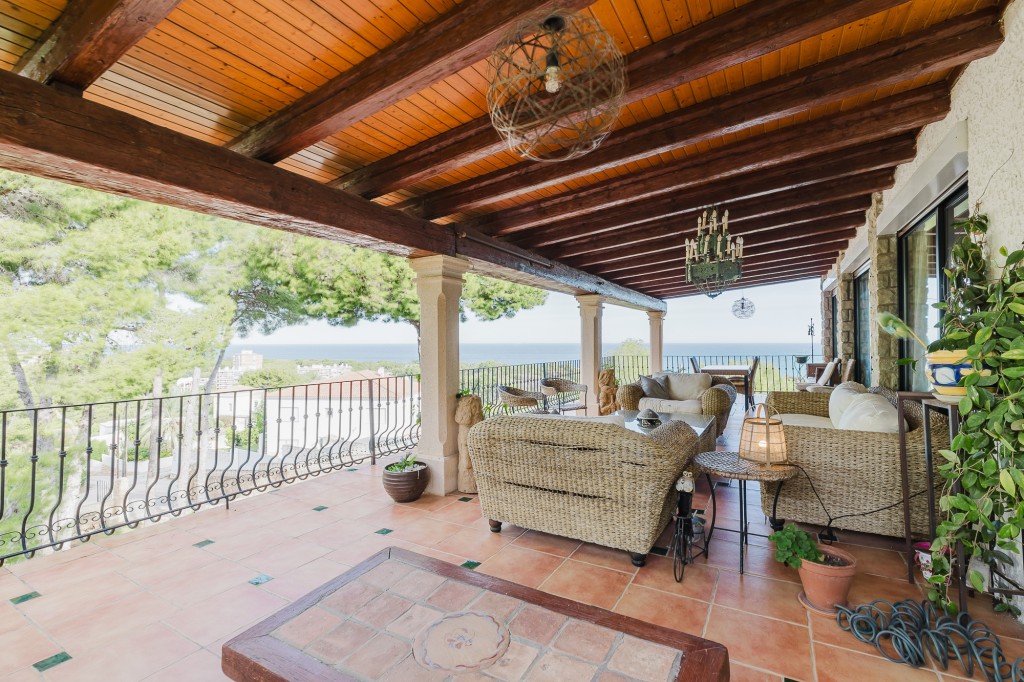 xlarge_CBNAAP1794_49206_V0_DC8B