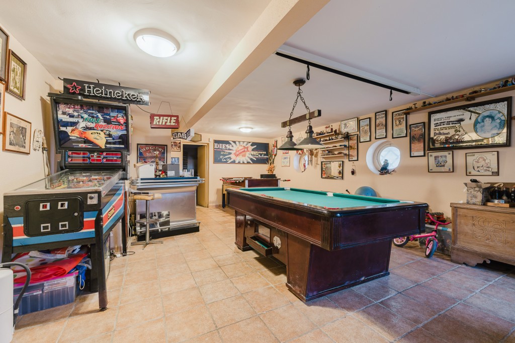 xlarge_CBNAAP1794_49208_V0_BAA7