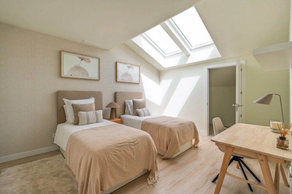 xlarge_CBNAAP1804_48285_V0_0768