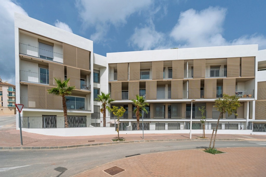 xlarge_CBNAAP1804_48291_V0_2B56