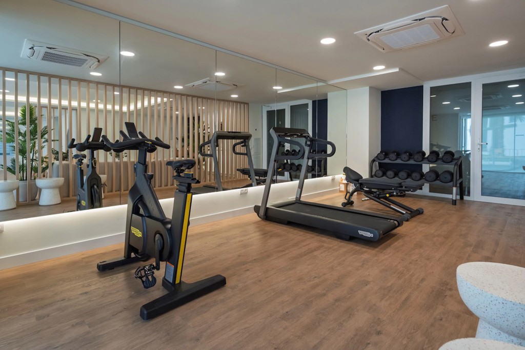 xlarge_CBNAAP1804_48294_V0_CE83