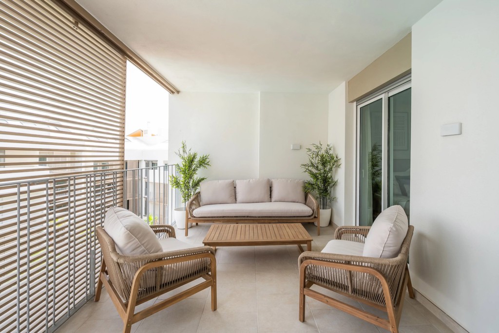 xlarge_CBNAAP1804_48295_V0_EC60