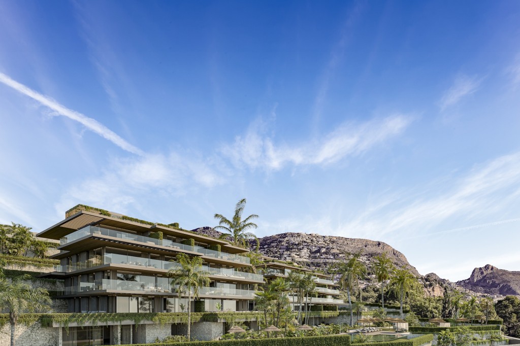 xlarge_CBNAAP1811_48495_V0_FBEA