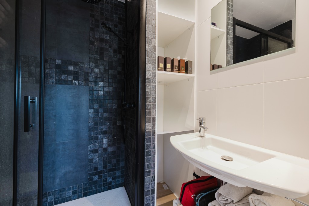 xlarge_CBNAAP1828_49445_V0_FAF0