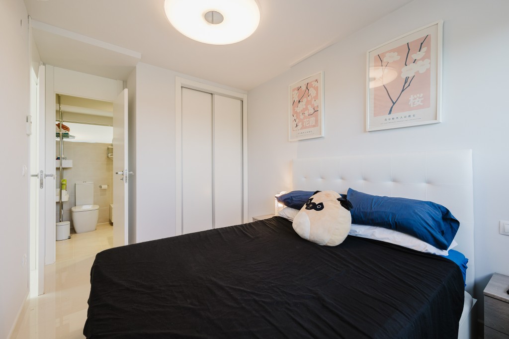 xlarge_CBNAAP1828_49450_V0_CCEA