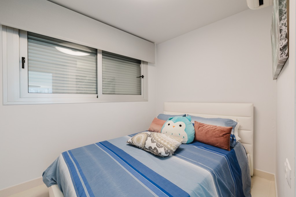 xlarge_CBNAAP1828_49452_V0_E3F4