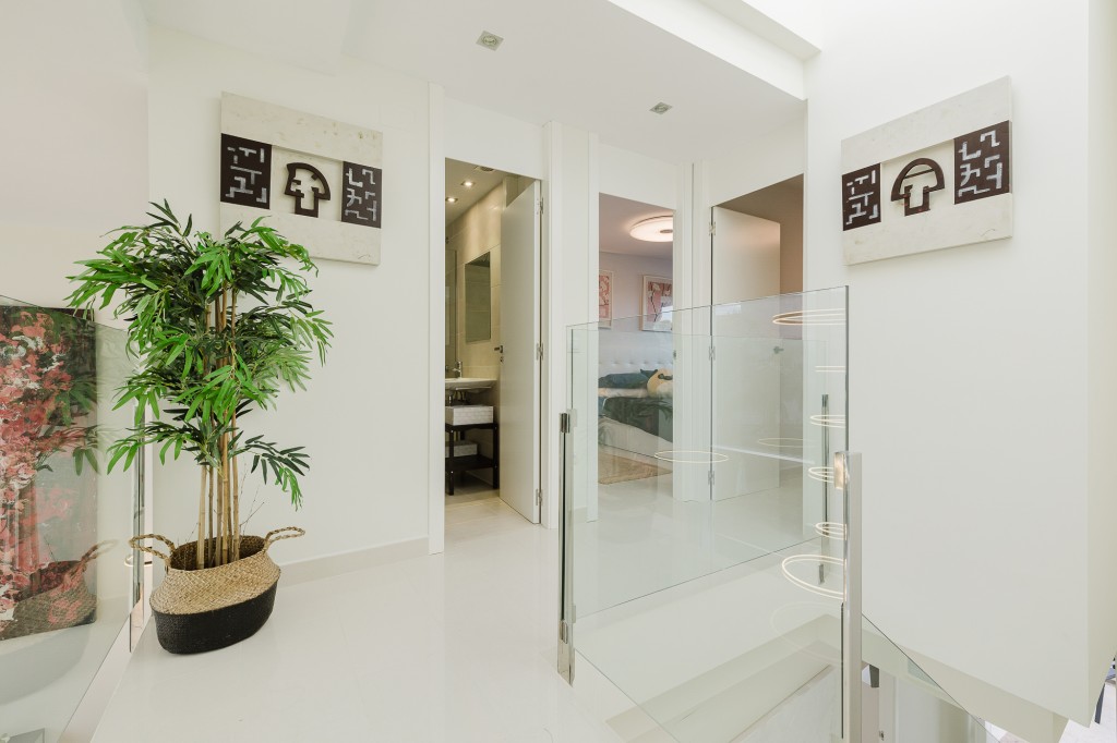 xlarge_CBNAAP1828_49455_V0_45E7