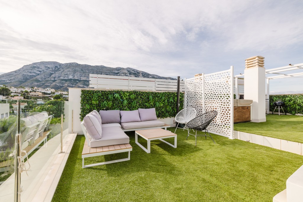 xlarge_CBNAAP1828_49457_V0_DD3A