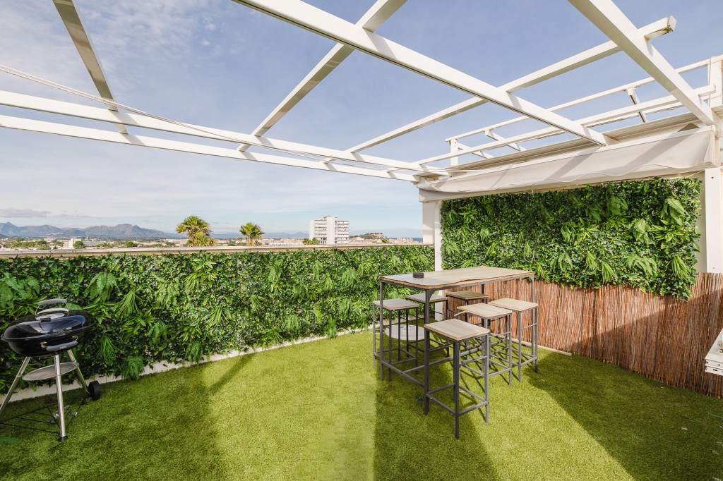 xlarge_CBNAAP1828_49459_V0_8E81