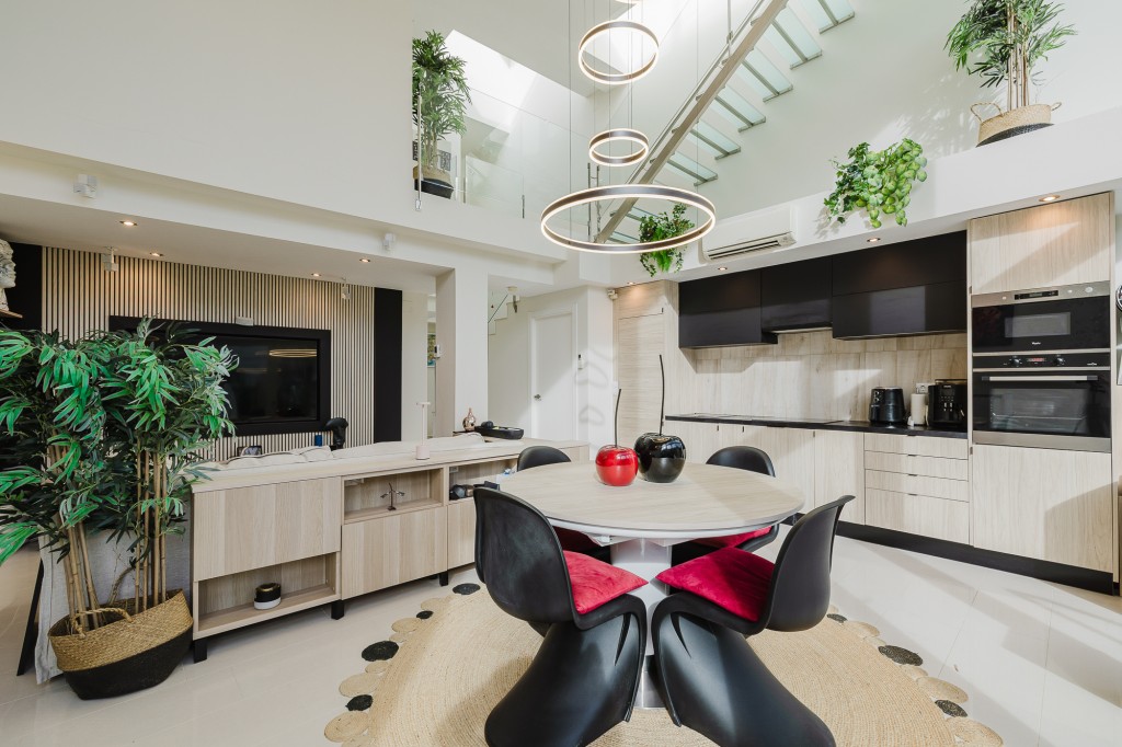 xlarge_CBNAAP1828_49467_V0_3046