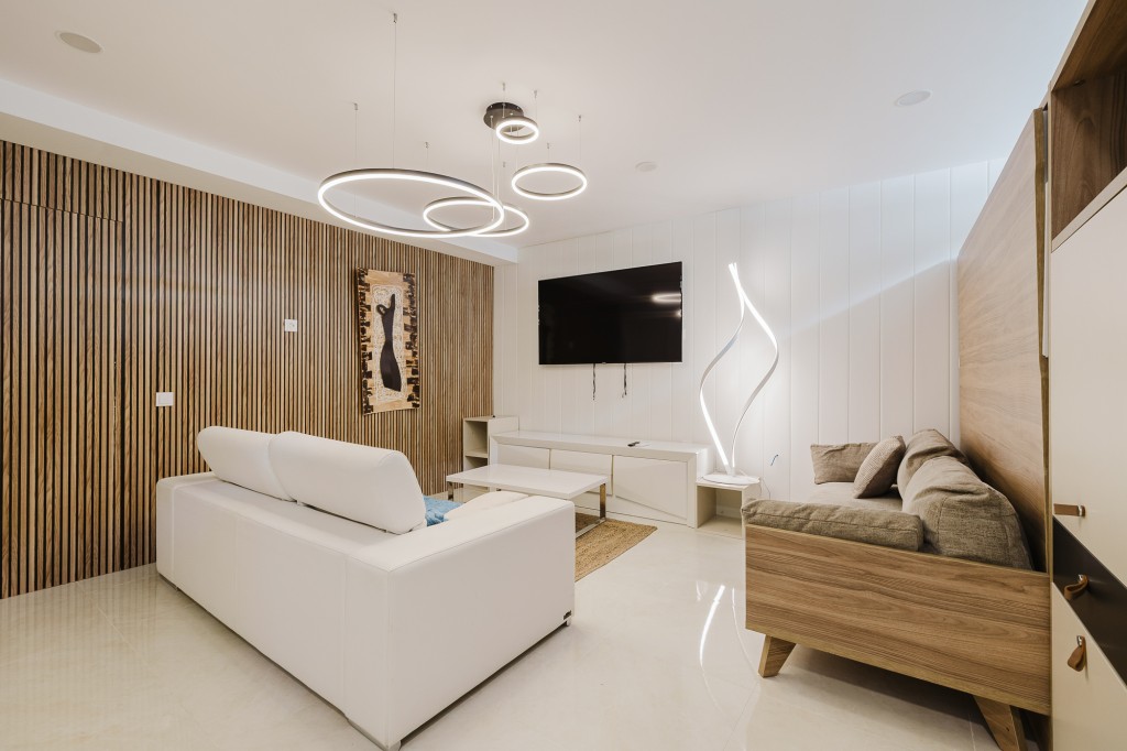 xlarge_CBNAAP1828_49473_V0_65CE