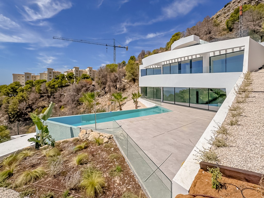 xlarge_CBNAAP31_49499_V0_639C