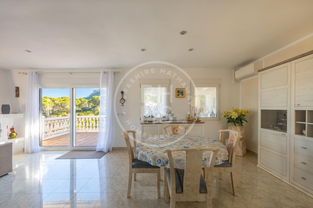 xlarge_CBNAAP330_5592_V0_DAA0